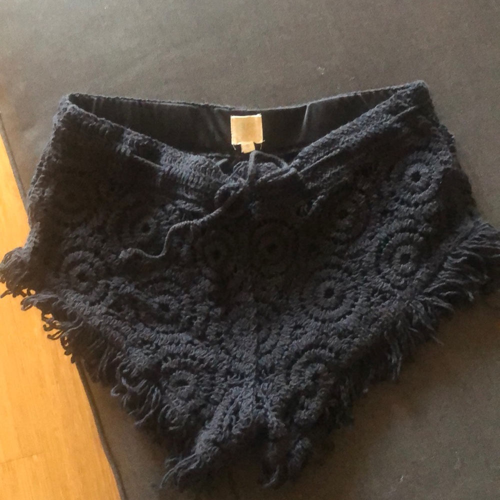 Fun beachy short shorts!